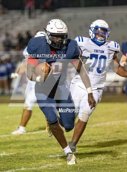 Thumbnail 2 in Triton @ Terry Sanford photogallery.