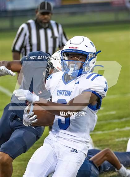 Thumbnail 2 in Triton @ Terry Sanford photogallery.