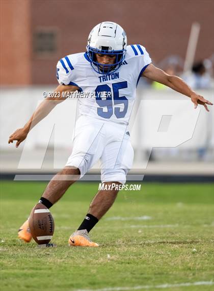 Thumbnail 2 in Triton @ Terry Sanford photogallery.