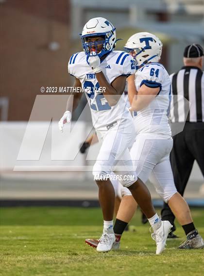 Thumbnail 1 in Triton @ Terry Sanford photogallery.