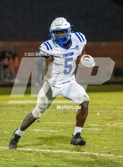 Thumbnail 1 in Triton @ Terry Sanford photogallery.