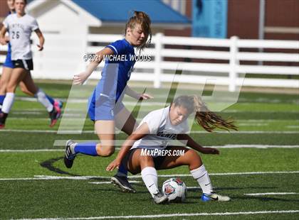 Thumbnail 1 in Rogers vs. Central (AAA 6A First Round Playoff) photogallery.