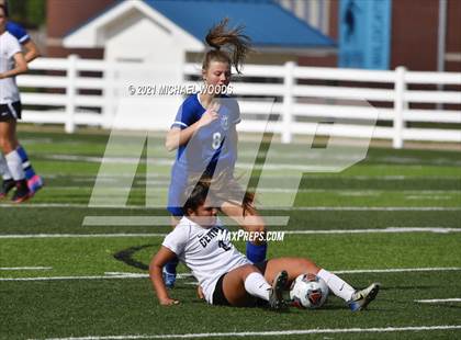 Thumbnail 1 in Rogers vs. Central (AAA 6A First Round Playoff) photogallery.