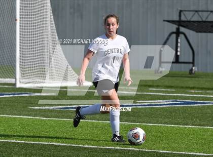 Thumbnail 2 in Rogers vs. Central (AAA 6A First Round Playoff) photogallery.
