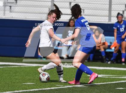 Thumbnail 1 in Rogers vs. Central (AAA 6A First Round Playoff) photogallery.