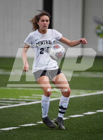 Thumbnail 1 in Rogers vs. Central (AAA 6A First Round Playoff) photogallery.