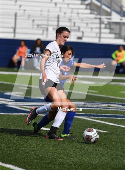 Thumbnail 1 in Rogers vs. Central (AAA 6A First Round Playoff) photogallery.