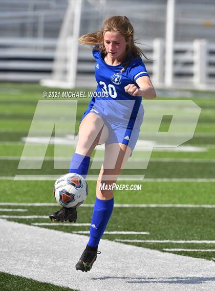 Thumbnail 3 in Rogers vs. Central (AAA 6A First Round Playoff) photogallery.