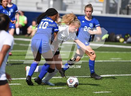 Thumbnail 1 in Rogers vs. Central (AAA 6A First Round Playoff) photogallery.
