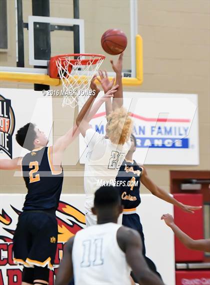 Thumbnail 2 in Westbury Christian vs. La Lumiere (Hoophall West Invitational) photogallery.