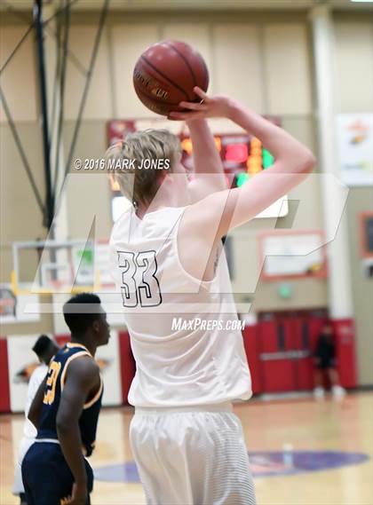 Thumbnail 2 in Westbury Christian vs. La Lumiere (Hoophall West Invitational) photogallery.