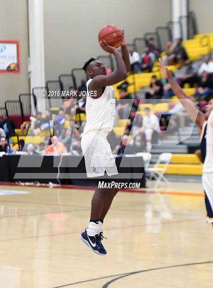 Thumbnail 1 in Westbury Christian vs. La Lumiere (Hoophall West Invitational) photogallery.