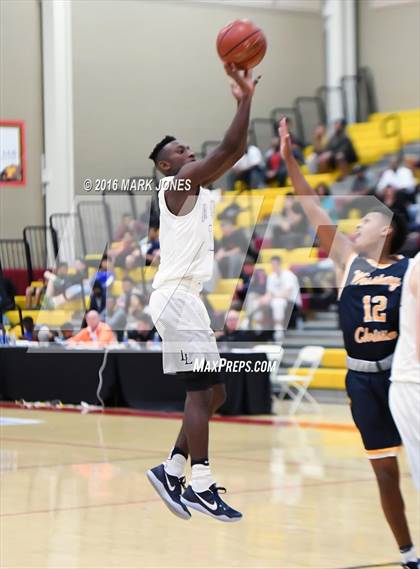 Thumbnail 2 in Westbury Christian vs. La Lumiere (Hoophall West Invitational) photogallery.