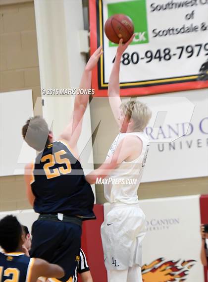 Thumbnail 3 in Westbury Christian vs. La Lumiere (Hoophall West Invitational) photogallery.