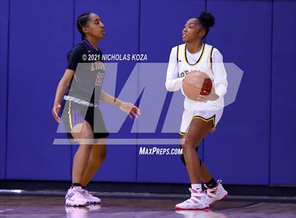 Thumbnail 1 in Lynwood vs. Warren photogallery.