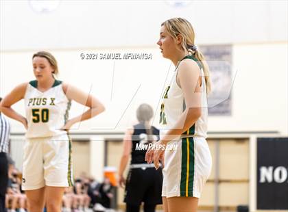 Thumbnail 2 in Fremont vs. Pius X photogallery.