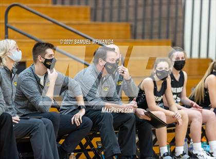 Thumbnail 2 in Fremont vs. Pius X photogallery.