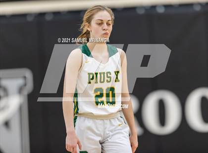 Thumbnail 2 in Fremont vs. Pius X photogallery.