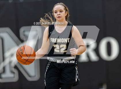 Thumbnail 2 in Fremont vs. Pius X photogallery.