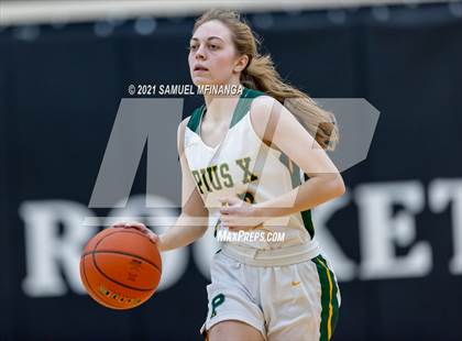 Thumbnail 3 in Fremont vs. Pius X photogallery.