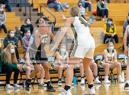 Thumbnail 2 in Fremont vs. Pius X photogallery.