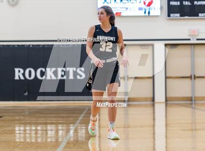 Thumbnail 3 in Fremont vs. Pius X photogallery.