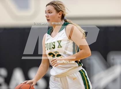 Thumbnail 1 in Fremont vs. Pius X photogallery.