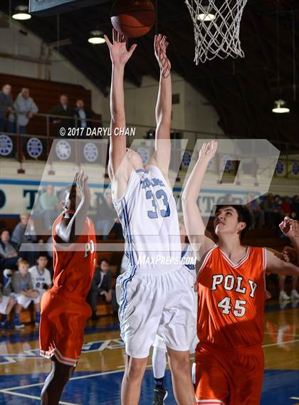 Thumbnail 1 in San Marino vs Polytechnic photogallery.