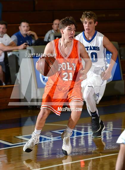 Thumbnail 3 in San Marino vs Polytechnic photogallery.