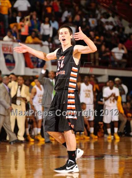 Thumbnail 1 in West Charlotte vs. New Hanover (NCHSAA 4A Final) photogallery.