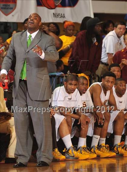 Thumbnail 1 in West Charlotte vs. New Hanover (NCHSAA 4A Final) photogallery.