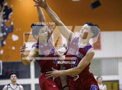 Thumbnail 1 in JV: Grand Saline vs Alba-Golden photogallery.