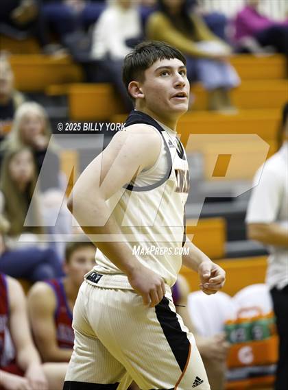 Thumbnail 1 in JV: Grand Saline vs Alba-Golden photogallery.