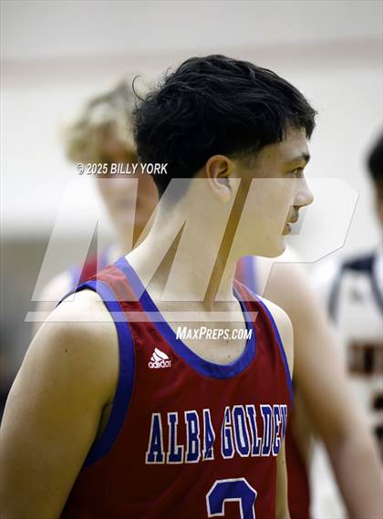 Thumbnail 1 in JV: Grand Saline vs Alba-Golden photogallery.