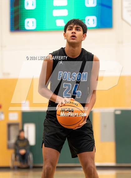 Thumbnail 2 in Oakwood vs Folsom (MLK Classic) photogallery.