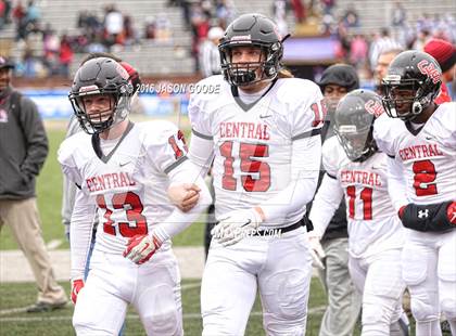Thumbnail 1 in Memphis East vs. Knoxville Central  (TSSAA Division I Class 4A Final) photogallery.
