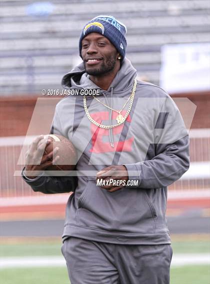 Thumbnail 3 in Memphis East vs. Knoxville Central  (TSSAA Division I Class 4A Final) photogallery.