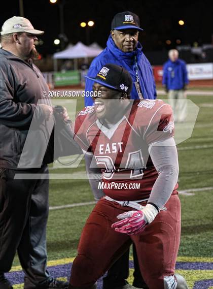 Thumbnail 3 in Memphis East vs. Knoxville Central  (TSSAA Division I Class 4A Final) photogallery.