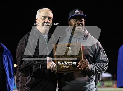Thumbnail 3 in Memphis East vs. Knoxville Central  (TSSAA Division I Class 4A Final) photogallery.