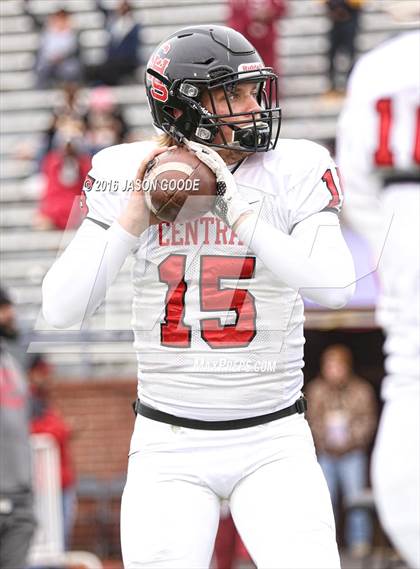 Thumbnail 2 in Memphis East vs. Knoxville Central  (TSSAA Division I Class 4A Final) photogallery.