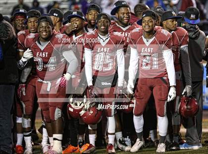 Thumbnail 1 in Memphis East vs. Knoxville Central  (TSSAA Division I Class 4A Final) photogallery.