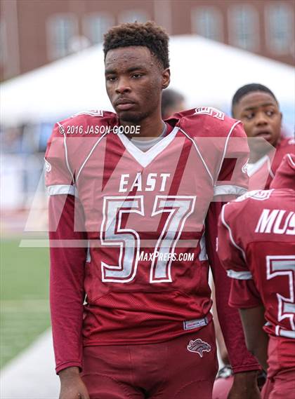 Thumbnail 3 in Memphis East vs. Knoxville Central  (TSSAA Division I Class 4A Final) photogallery.