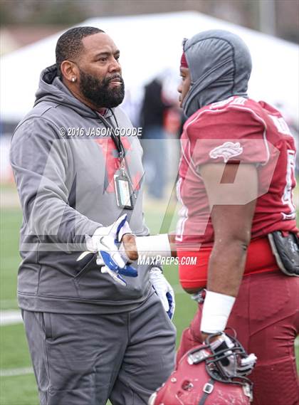 Thumbnail 1 in Memphis East vs. Knoxville Central  (TSSAA Division I Class 4A Final) photogallery.