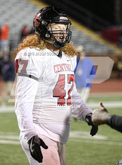 Thumbnail 1 in Memphis East vs. Knoxville Central  (TSSAA Division I Class 4A Final) photogallery.