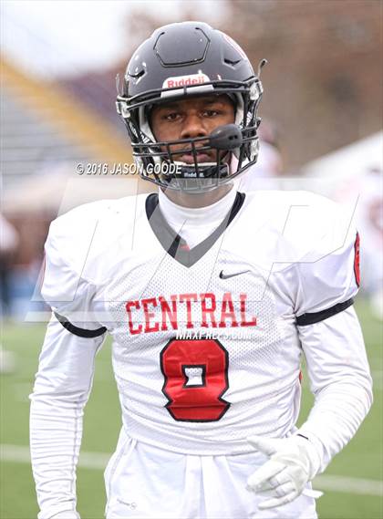 Thumbnail 1 in Memphis East vs. Knoxville Central  (TSSAA Division I Class 4A Final) photogallery.