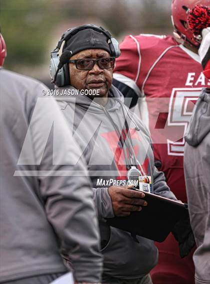 Thumbnail 2 in Memphis East vs. Knoxville Central  (TSSAA Division I Class 4A Final) photogallery.
