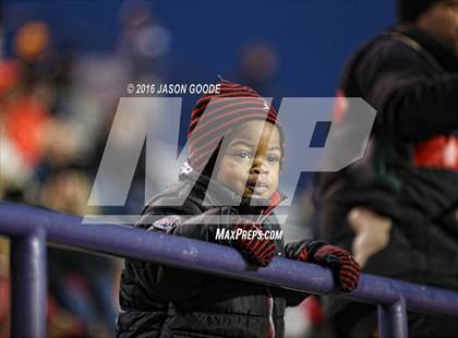 Thumbnail 1 in Memphis East vs. Knoxville Central  (TSSAA Division I Class 4A Final) photogallery.