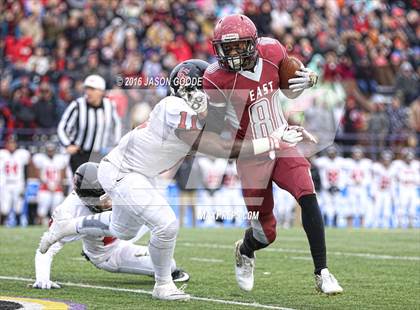Thumbnail 2 in Memphis East vs. Knoxville Central  (TSSAA Division I Class 4A Final) photogallery.