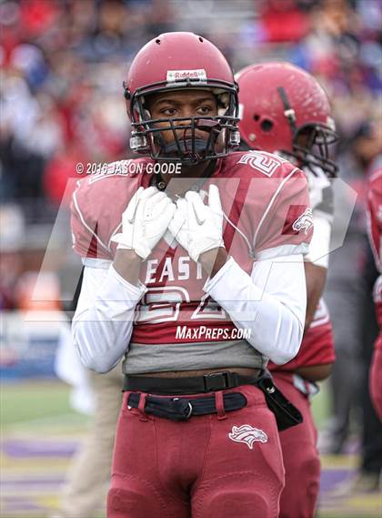 Thumbnail 1 in Memphis East vs. Knoxville Central  (TSSAA Division I Class 4A Final) photogallery.