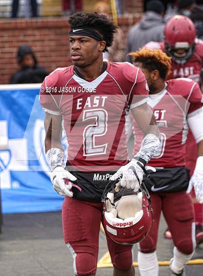 Thumbnail 1 in Memphis East vs. Knoxville Central  (TSSAA Division I Class 4A Final) photogallery.